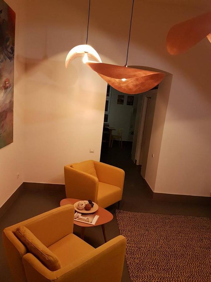 Stylish Holiday Art Apartment - Wifi & Great Location Budapest Extérieur photo