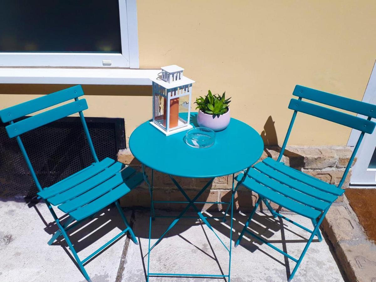 Stylish Holiday Art Apartment - Wifi & Great Location Budapest Extérieur photo