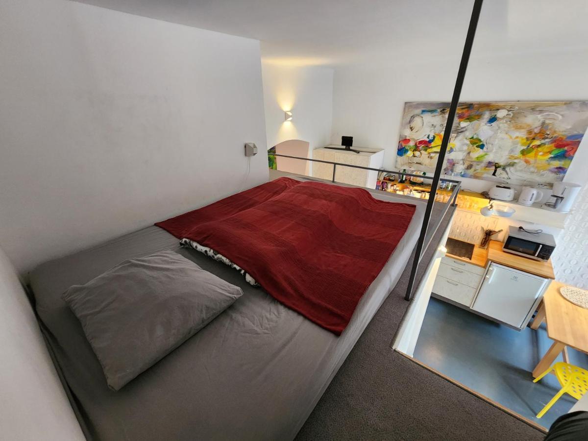 Stylish Holiday Art Apartment - Wifi & Great Location Budapest Extérieur photo